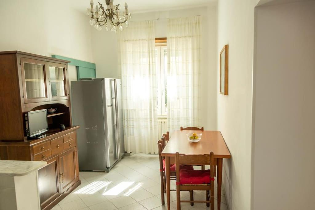 Апартаменты Lemontree House - Minturno Скаури Экстерьер фото